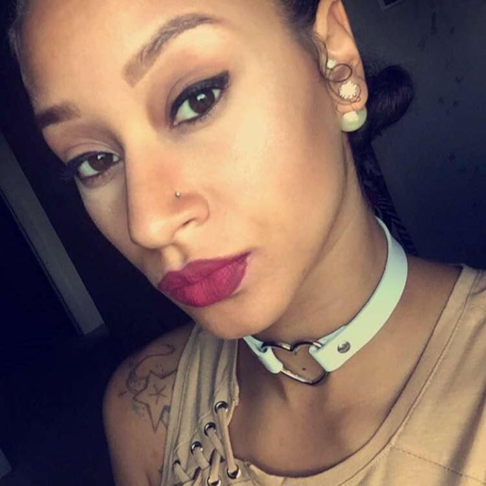 Meet your Posher, Zena